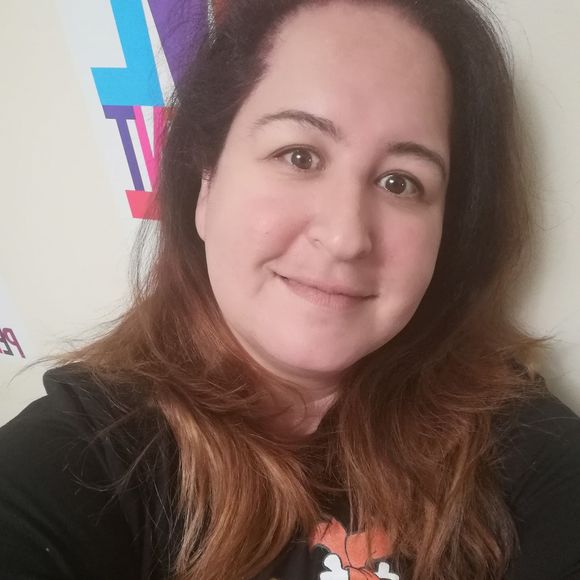 Meet your Posher, Jennifer - Picture 1 of 1